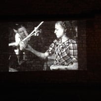 Déambulation artistique à la lumière des films amateurs de l'agence Ciclic