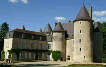 Visite des extérieurs du château de Céré