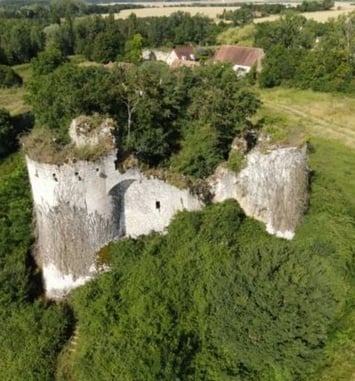 Visite des ruines du château-fort de Bommiers